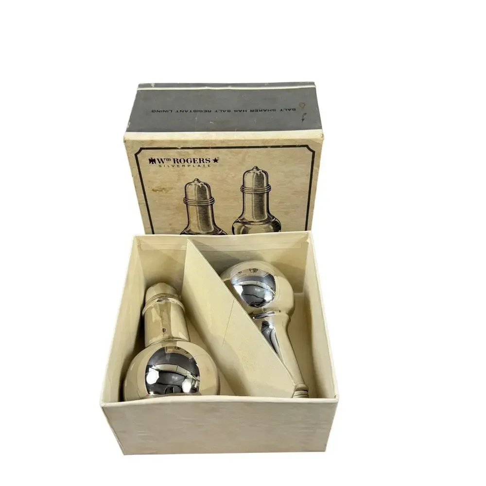 Vintage WM Rogers Silverplate Salt & Pepper Shakers No. 964 Original Box